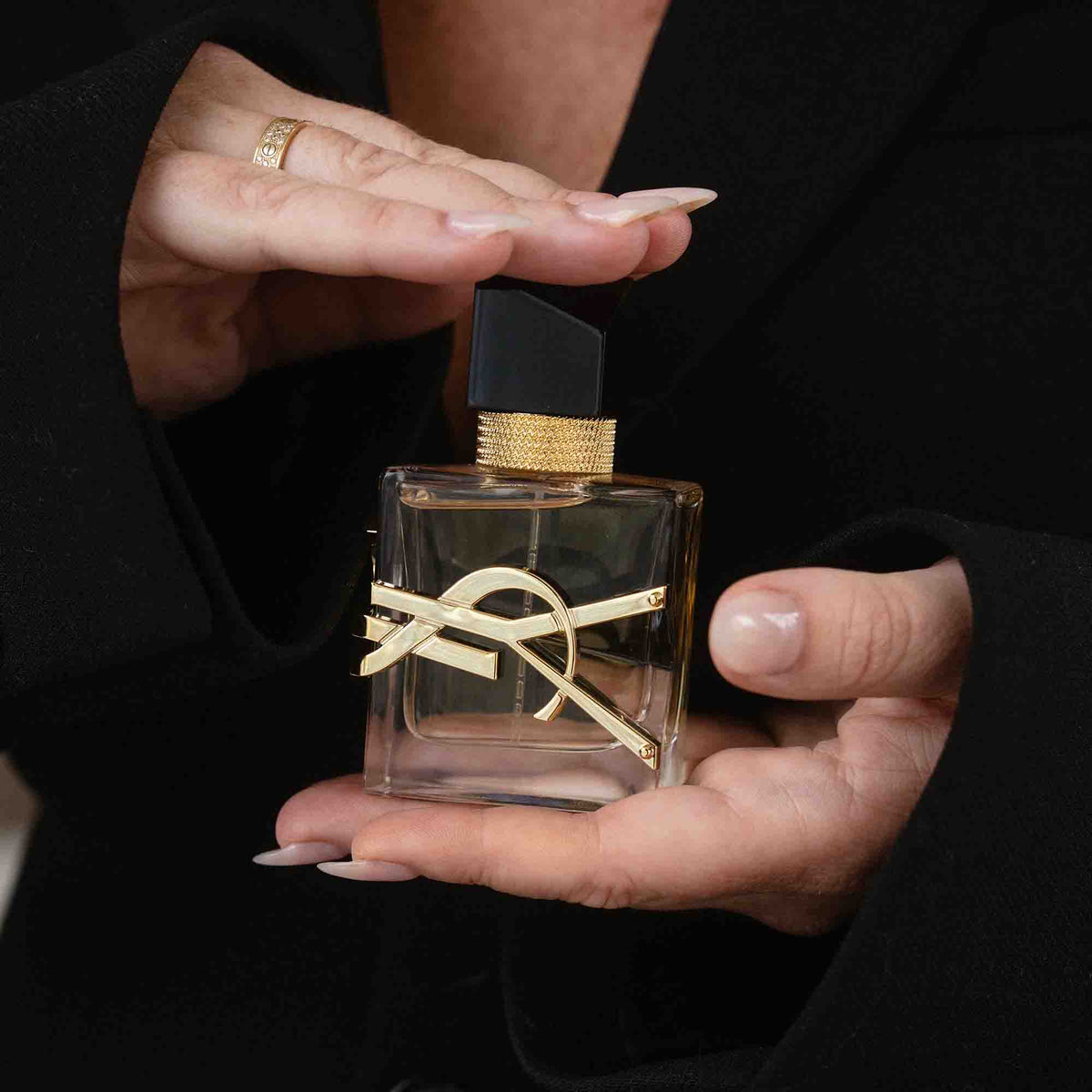 Hot Girl Scent – Was riecht gerade nach Selbstbewusstsein?