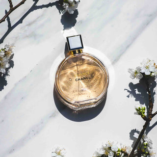 Die besten Parfum-Alternativen: Duftöle, Body Mists und natürliche Essenzen