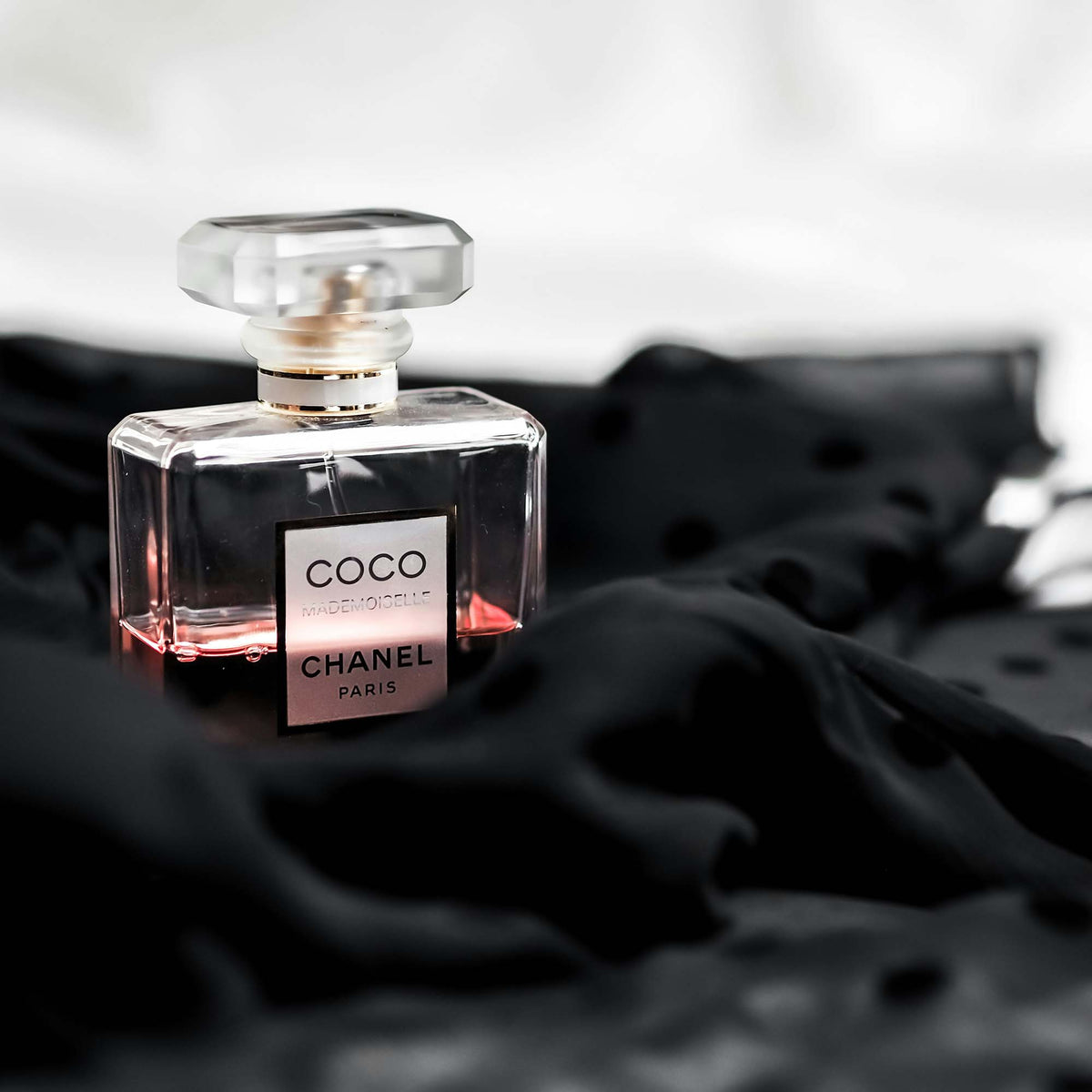Die besten Parfum-Dupes: Günstige Alternativen zu teuren Klassikern