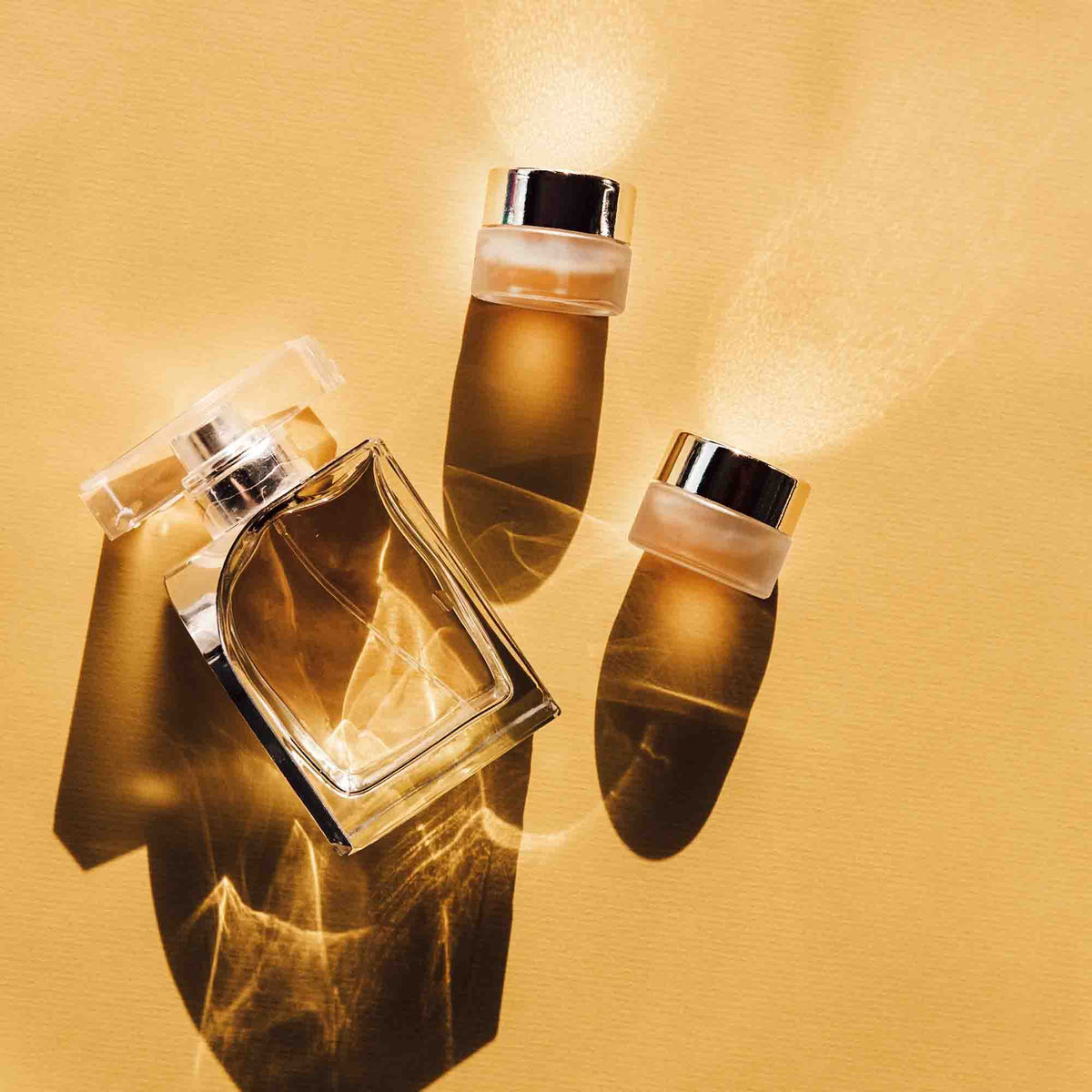 Diese geheimen Duftnoten machen ein Parfum besonders verführerisch