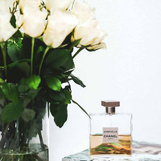 Duft-Layering: So kreieren Sie Ihre persönliche Parfum-Signatur