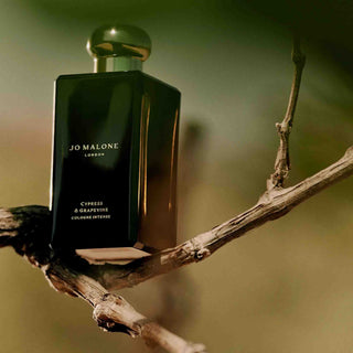 Frisch, klar und selbstbewusst: Der moderne Männerguide zu Jo Malone