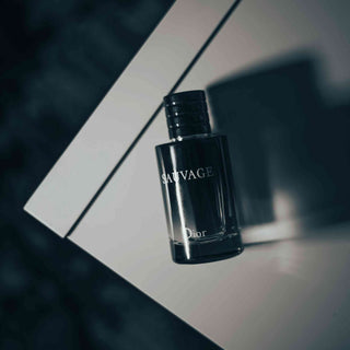 Parfum für Minimalisten: Klare Düfte für einen cleanen Lifestyle