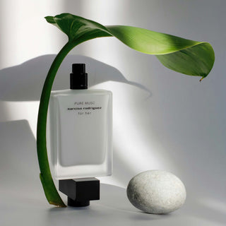 Wie Parfum deine Ausstrahlung beeinflusst: Die Kraft der Düfte