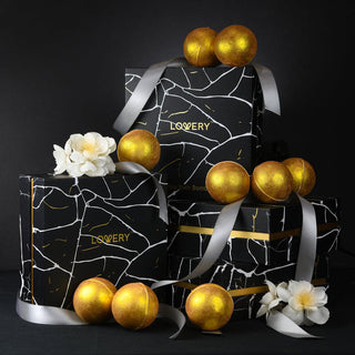 Duftende Gold Geschenkbox mit Badebomben-Bath Additives-Ninguna-9 Premium Bath Bombs individually wrapped in 24Karat Gold. It comes in 9 unique fragrances including Vanilla Coconut, Lavender, Jasmine, Tea Tree, Lemon Basil, Cherry Blossom, Orange, Magnolia and Honey Almond.-MyScent