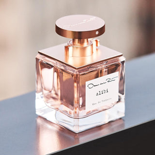 Oscar de la Renta Alibi Eau de Parfum 3-teiliges Geschenkset für Damen - Parfümspray 100ml, Handtaschenspray, Reisespray 15ml und Körperlotion 100ml-Perfume & Cologne-Oscar De La Renta-P/Spray 3.4 fl oz + T/Spray 0.5 Fl Oz + B/Lotion 3.4 fl oz-MyScent